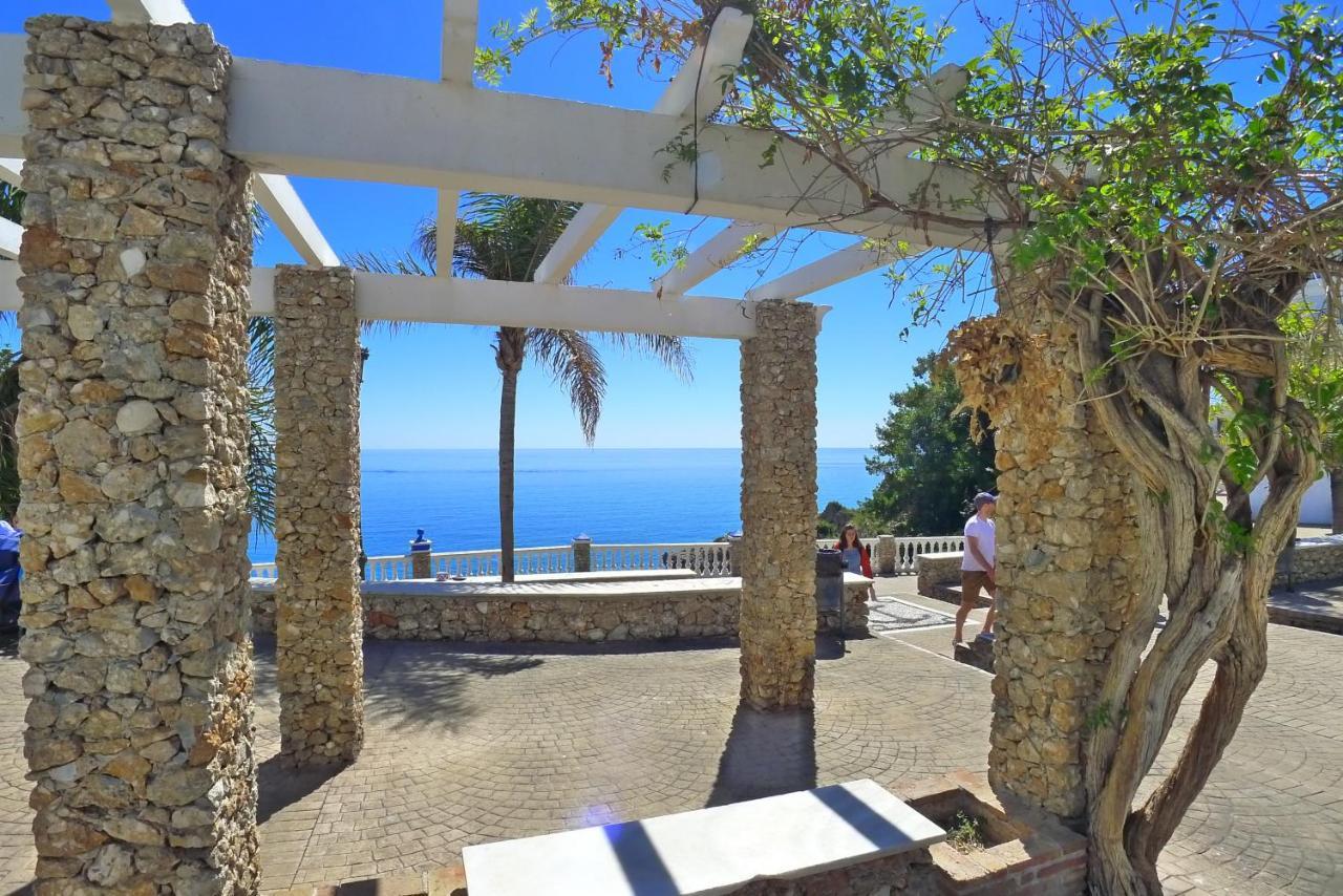 R1352 Pinomar D Villa Nerja Exteriör bild